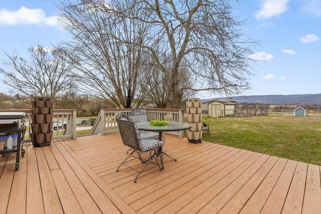 10115 Upper East Valley Road, Pikeville, TN 37367