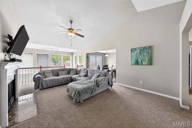 27 Millstone Lake Drive, Winfield, MO 63389
