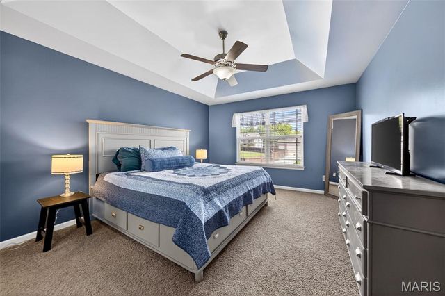 27 Millstone Lake Drive, Winfield, MO 63389