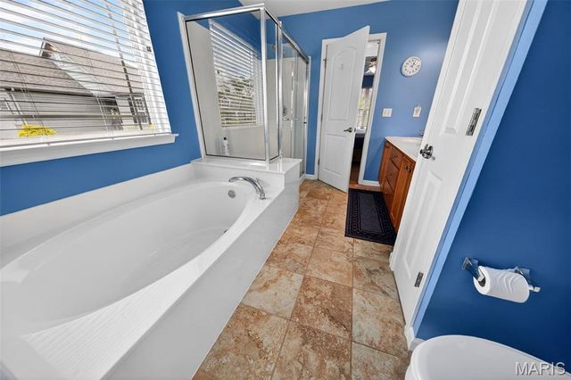 27 Millstone Lake Drive, Winfield, MO 63389