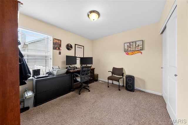 27 Millstone Lake Drive, Winfield, MO 63389
