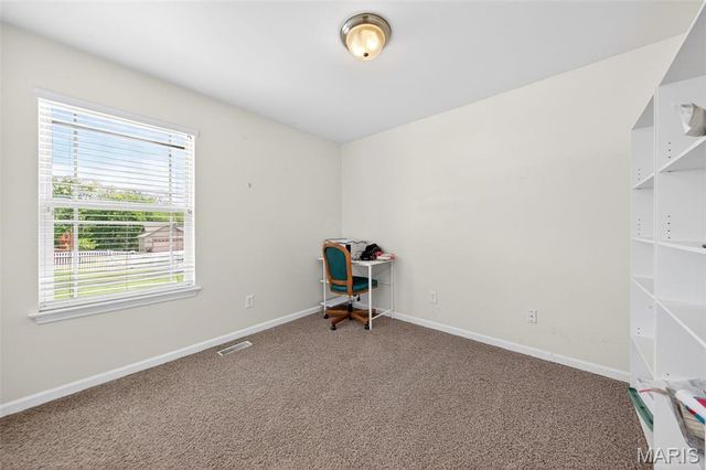 27 Millstone Lake Drive, Winfield, MO 63389