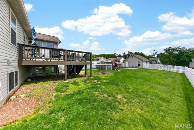 27 Millstone Lake Drive, Winfield, MO 63389