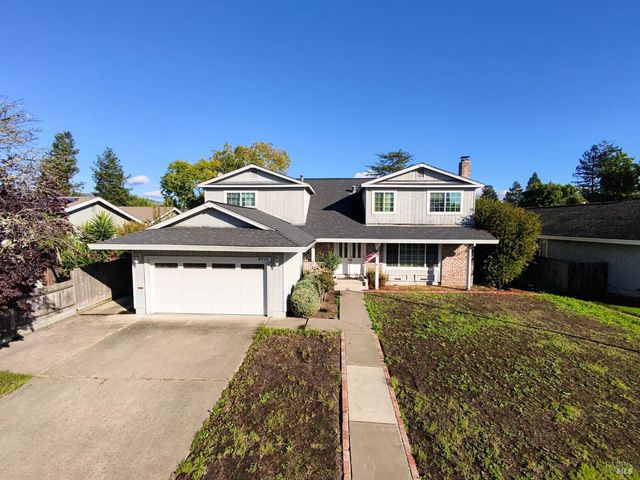 5716 Dorian Dr, Rohnert Park, CA 94928