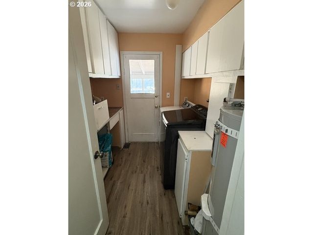 424 PARK Dr, Oregon City, OR 97045