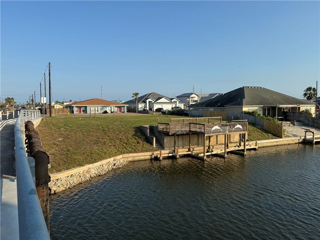 15301 Cruiser St, Corpus Christi, TX 78418 — photo 2