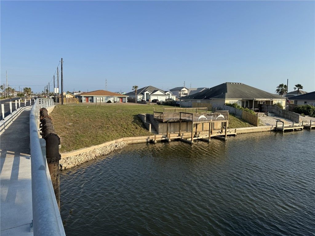 15301 Cruiser St, Corpus Christi, TX 78418 — photo 4