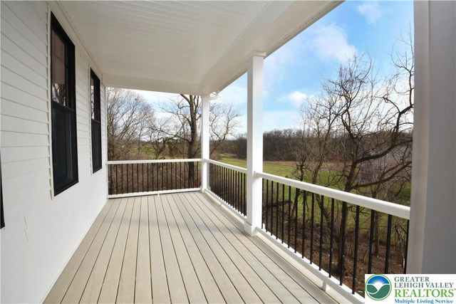 4740 Hillcrest Lane, Whitehall Twp, PA 18052