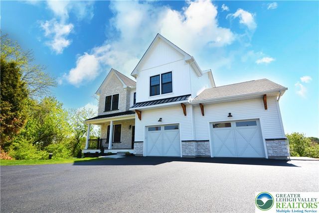 4740 Hillcrest Lane, Whitehall Twp, PA 18052