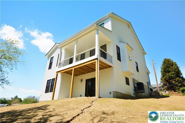 4740 Hillcrest Lane, Whitehall Twp, PA 18052