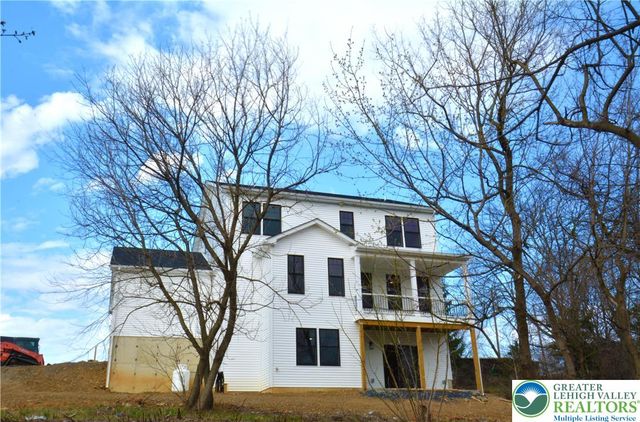 4740 Hillcrest Lane, Whitehall Twp, PA 18052