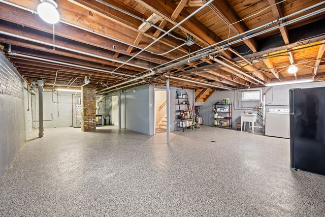 1433 GLENCOE Avenue, Highland Park, IL 60035