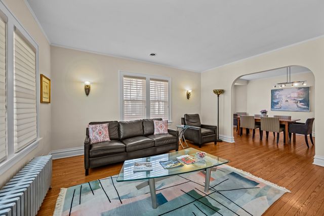 1433 GLENCOE Avenue, Highland Park, IL 60035