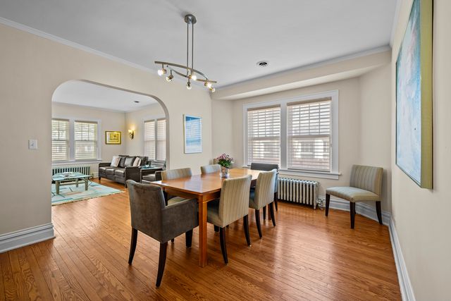 1433 GLENCOE Avenue, Highland Park, IL 60035
