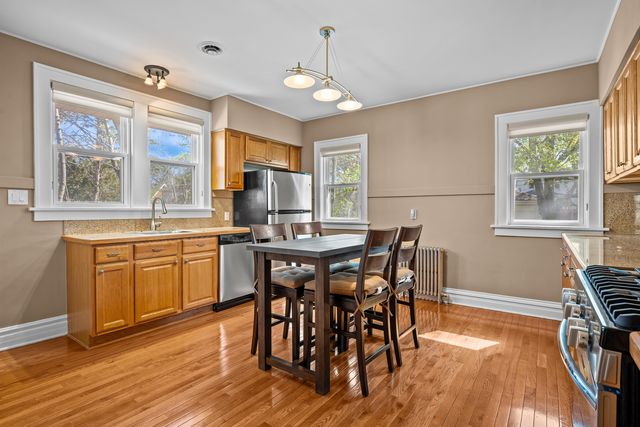 1433 GLENCOE Avenue, Highland Park, IL 60035