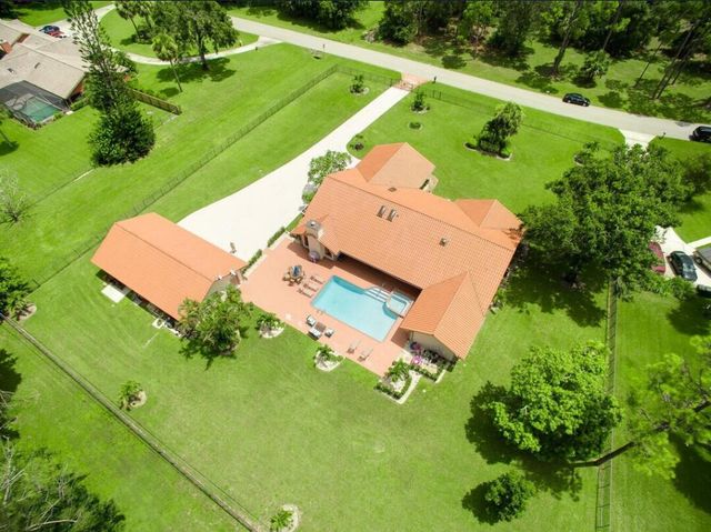 14870 Horseshoe Trace, Wellington, FL 33414
