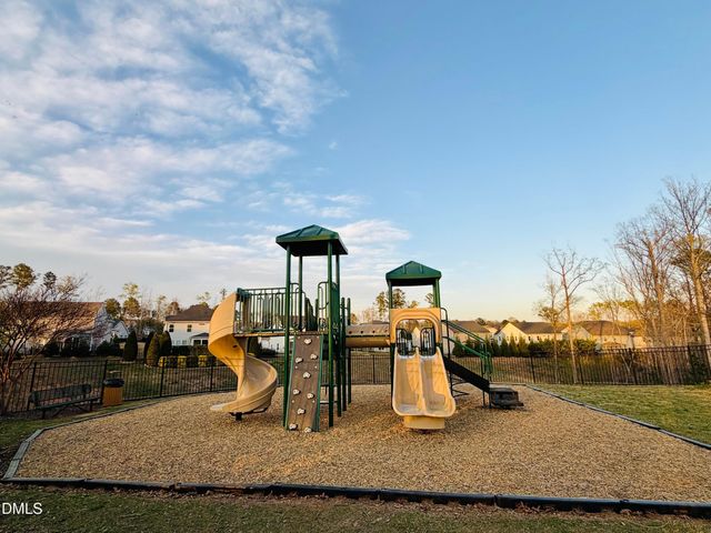 152 E Ravano Drive, Clayton, NC 27527