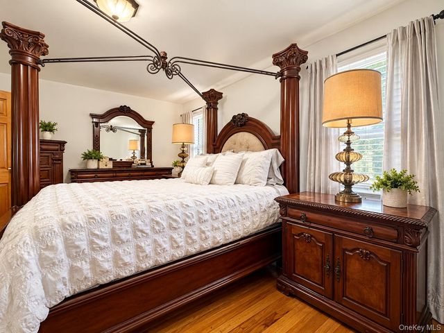 12126 7th Avenue, College Point, NY 11356