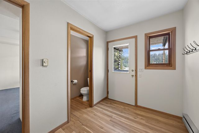 27722 N River Estates Dr, Chattaroy, WA 99003