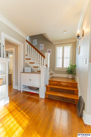 5606 Jones Street, Omaha, NE 68106