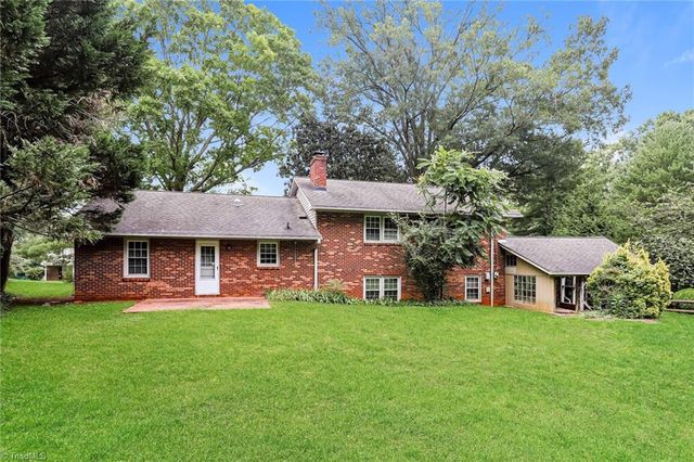 3030 Magazine Drive, Winston-salem, NC 27106