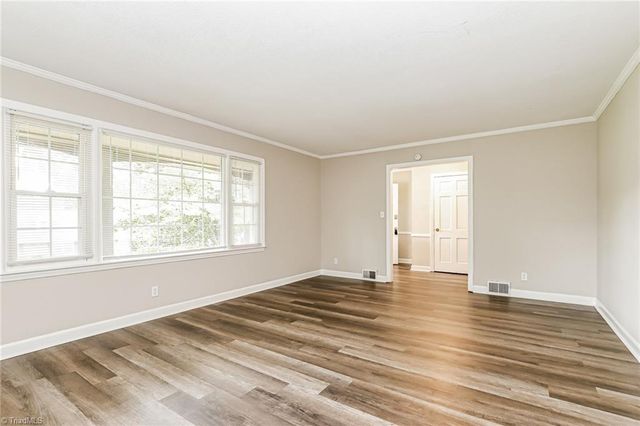 3030 Magazine Drive, Winston-salem, NC 27106