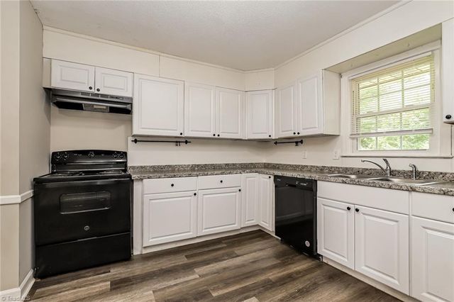 3030 Magazine Drive, Winston-salem, NC 27106