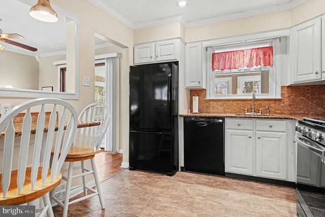 256 WOODLAWN DR, Lansdale, PA 19446