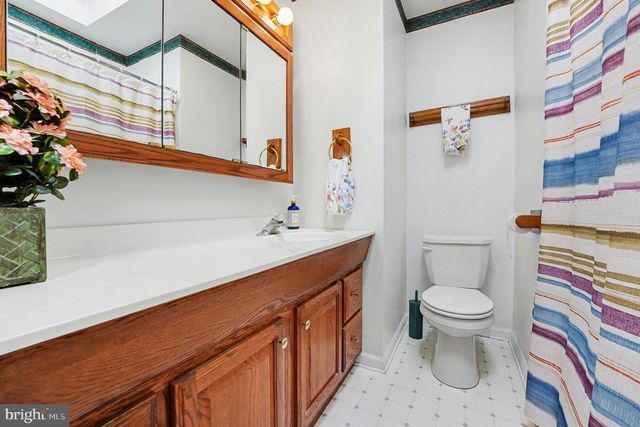 256 WOODLAWN DR, Lansdale, PA 19446