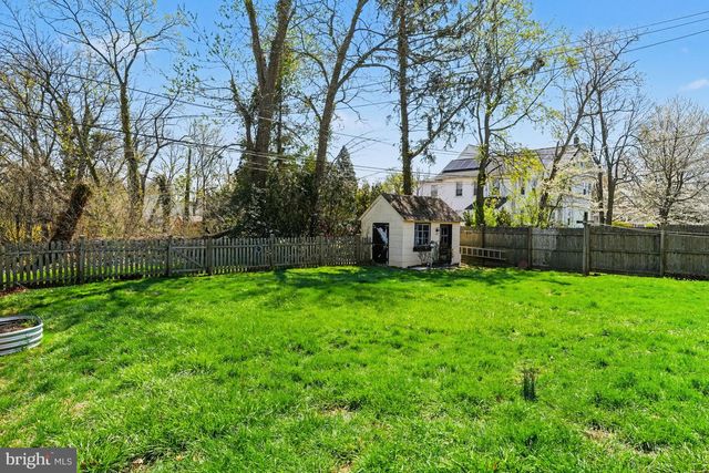 256 WOODLAWN DR, Lansdale, PA 19446