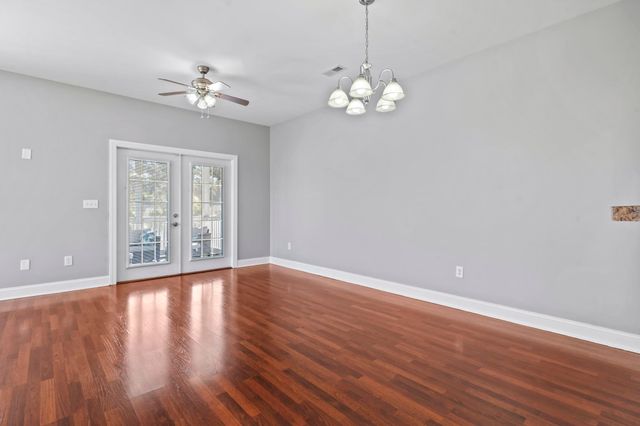 567 Sunnyside Ave., Murrells Inlet, SC 29576