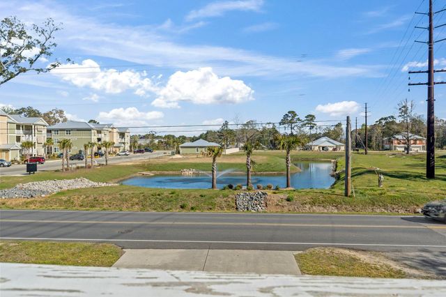 567 Sunnyside Ave., Murrells Inlet, SC 29576