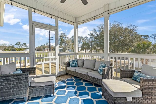567 Sunnyside Ave., Murrells Inlet, SC 29576