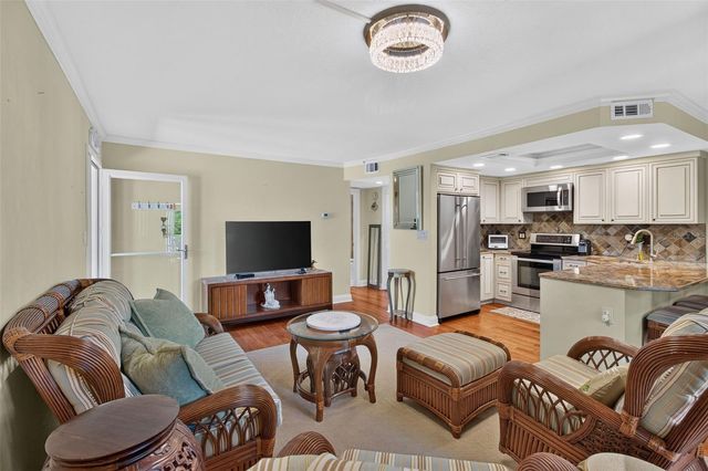 1001 S BAYSHORE BOULEVARD 101, Safety Harbor, FL 34695