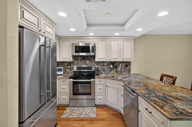 1001 S BAYSHORE BOULEVARD 101, Safety Harbor, FL 34695