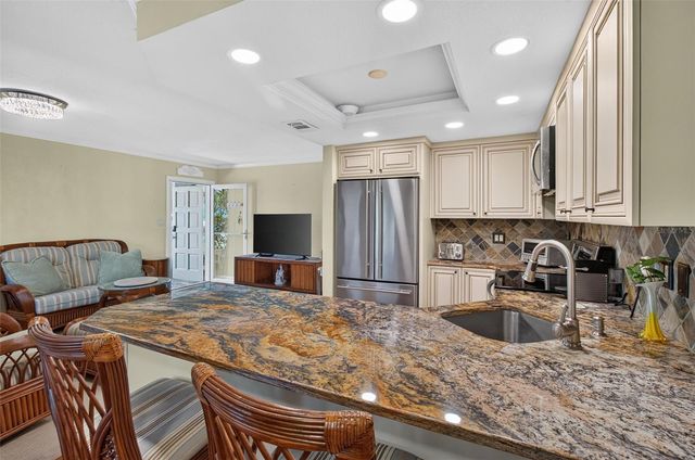1001 S BAYSHORE BOULEVARD 101, Safety Harbor, FL 34695