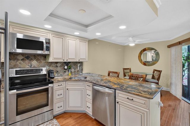 1001 S BAYSHORE BOULEVARD 101, Safety Harbor, FL 34695