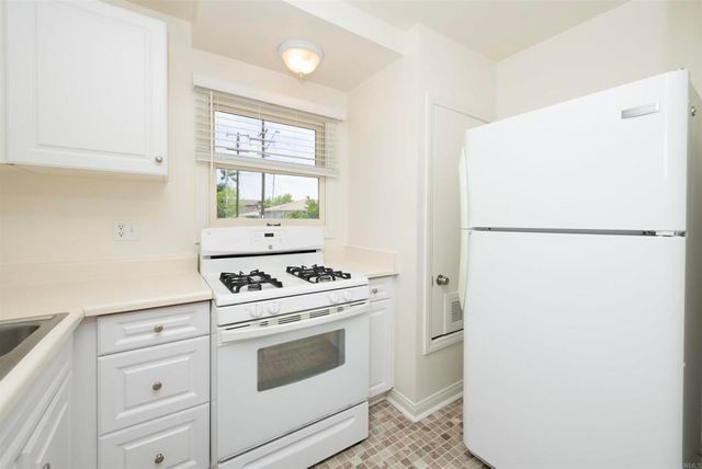 405 N Juniper Street, Escondido, CA 92025