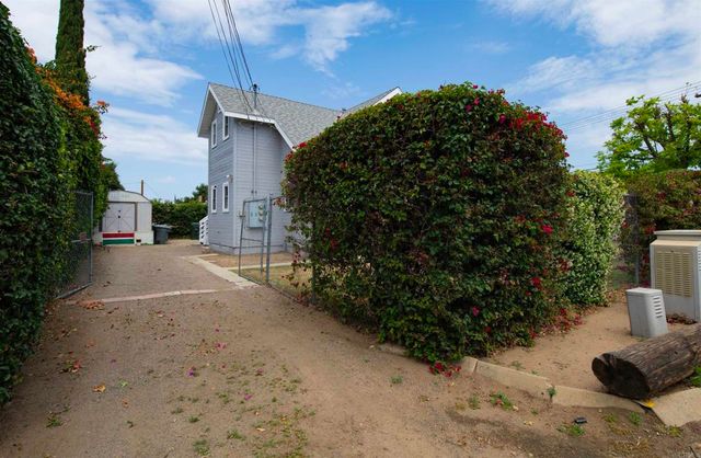 405 N Juniper Street, Escondido, CA 92025