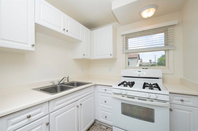 405 N Juniper Street, Escondido, CA 92025