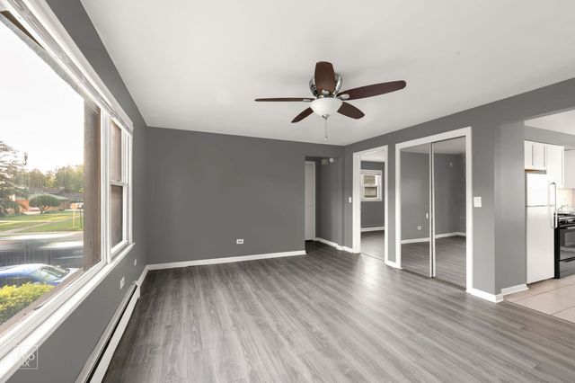 3517 S Harlem Avenue C2, Berwyn, IL 60402
