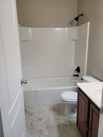 1633 Kawati Way, Krum, TX 76249