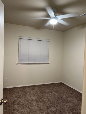 1633 Kawati Way, Krum, TX 76249