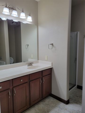 1633 Kawati Way, Krum, TX 76249
