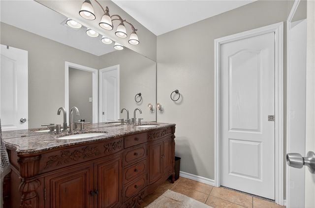 13822 Laffite Dr, Corpus Christi, TX 78418