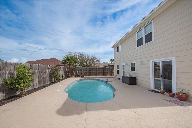 13822 Laffite Dr, Corpus Christi, TX 78418