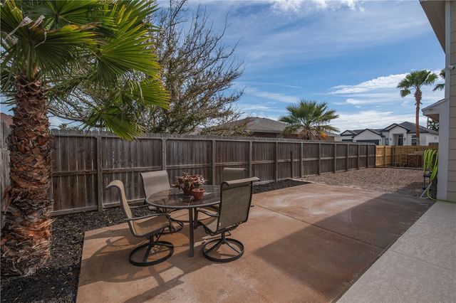 13822 Laffite Dr, Corpus Christi, TX 78418