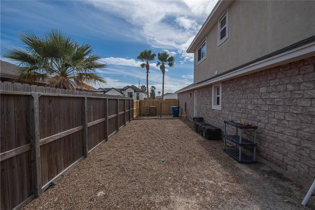 13822 Laffite Dr, Corpus Christi, TX 78418