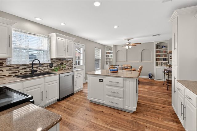 13822 Laffite Dr, Corpus Christi, TX 78418