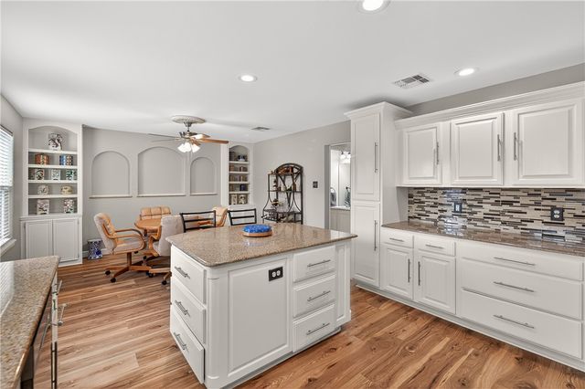 13822 Laffite Dr, Corpus Christi, TX 78418